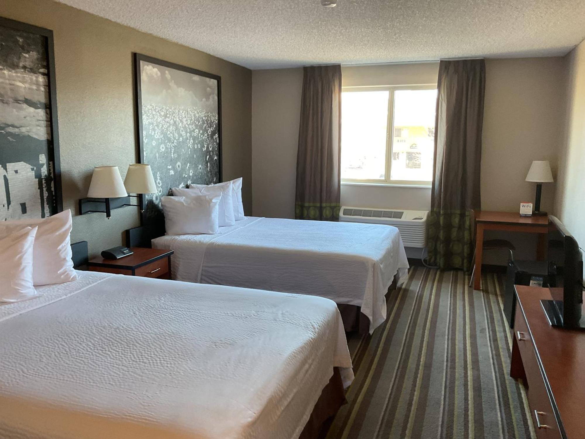 Мотель Super 8 By Wyndham Colorado Springs Airport Екстер'єр фото